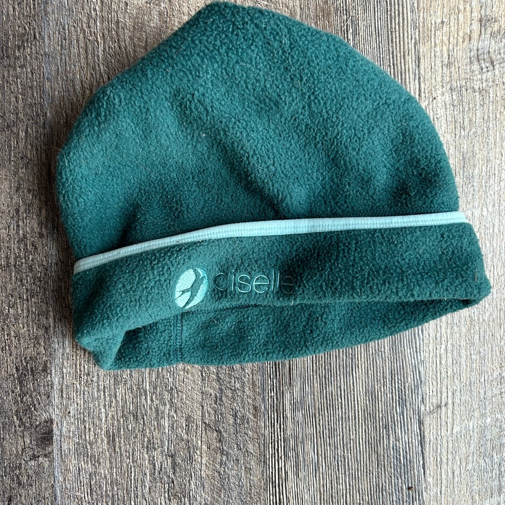 Oiselle PNW fleece beanie